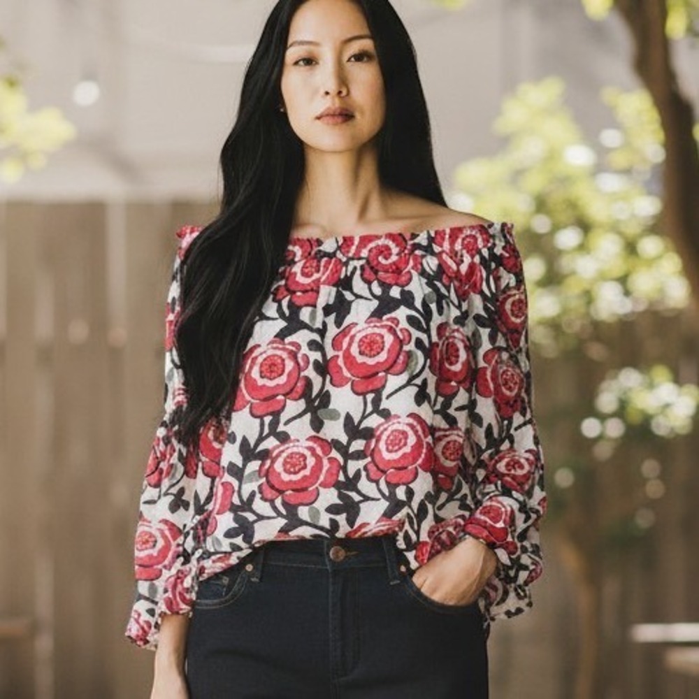 Ann Taylor LOFT Off The Shoulder Floral Tiered Bell Sleeve Blouse Red White XS
